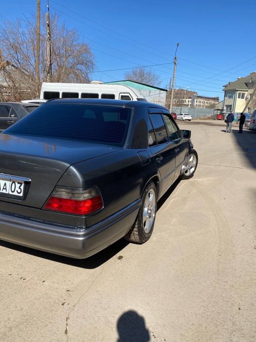 Продам автомобиль мерседес бенц