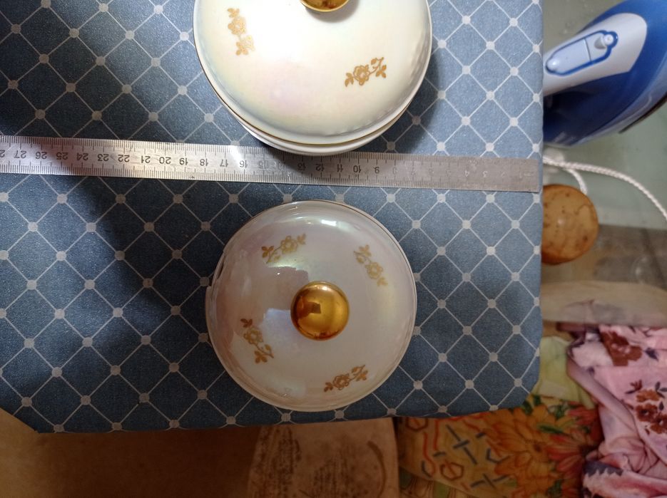 Блюдца от сервиза МАДОННА