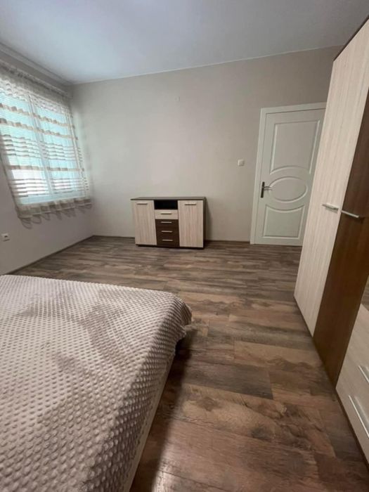 Дава се под наем Едностаен апартамент в Търговище, Център - 50 кв.м за 255 € - Снимка #7