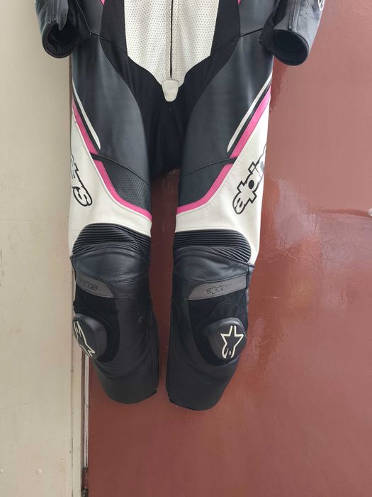 Дамски мото екип