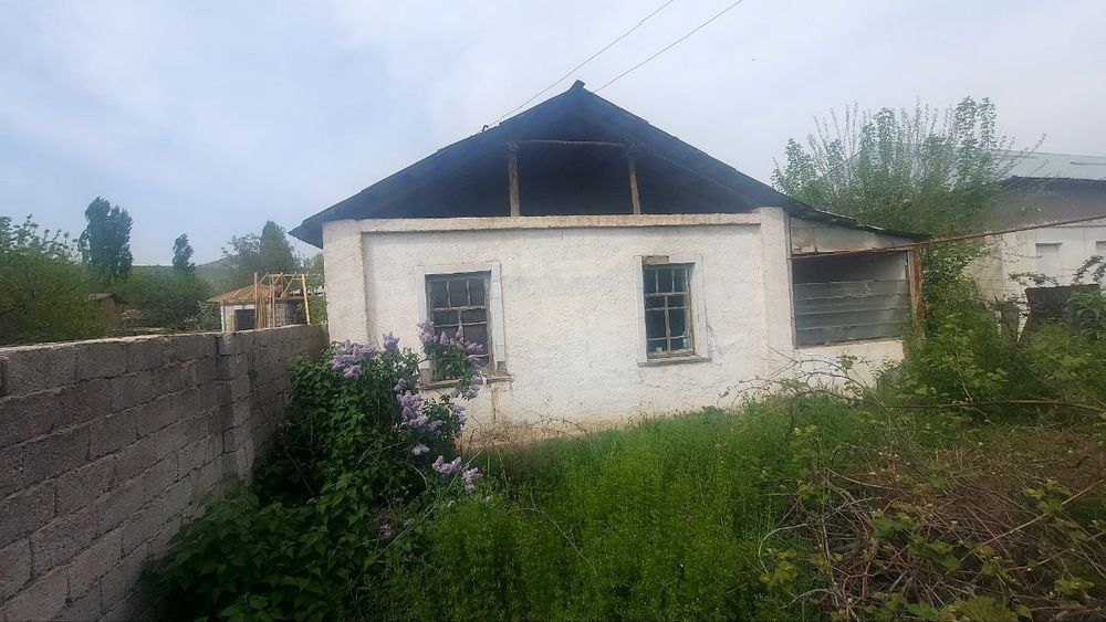 Азадбаш 6-сотих ер сотилади нархи сотихига езилган