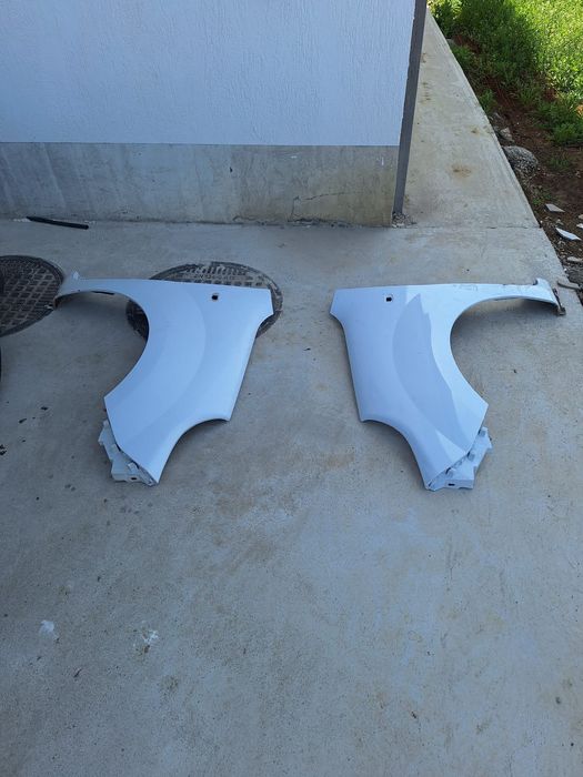 Prag stânga  Renault Kangoo 2025(Piese Renault Kangoo)