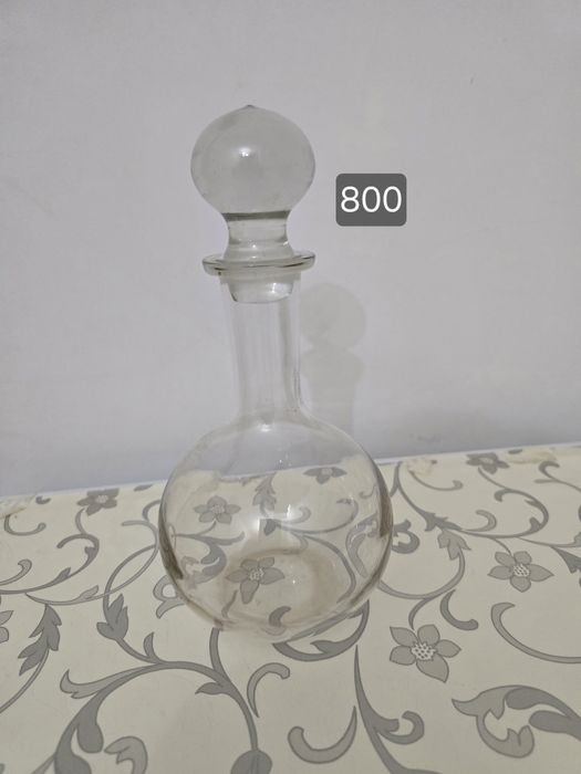 Продам посуду вазы и стопки хрусталь.