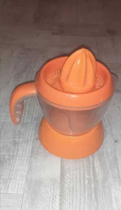 Storcator electric de citrice