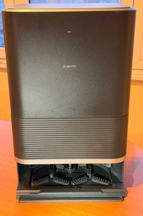 Прахосмукачка робот Xiaomi Robot Vacuum X20 Max в гаранция 12.09.2027