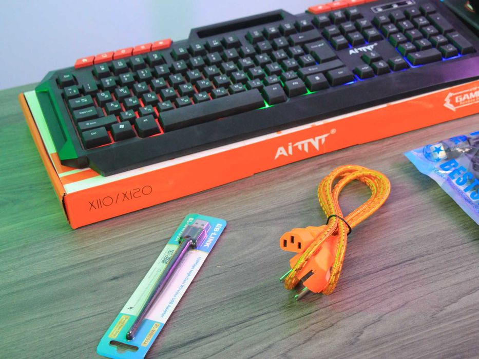 O'yinlar va o'rta mantaj uchun kompyuter to'plami