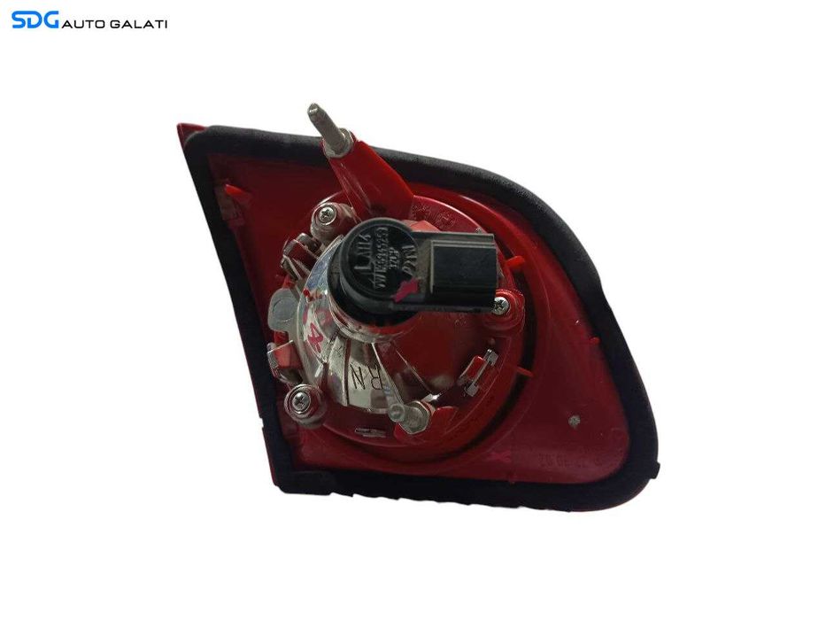 Stop Lampa Tripla Dreapta de pe Haion Volkswagen Passat B6 Berlina Sedan 2005 - 2010 Cod 3C5945094F [L7119]