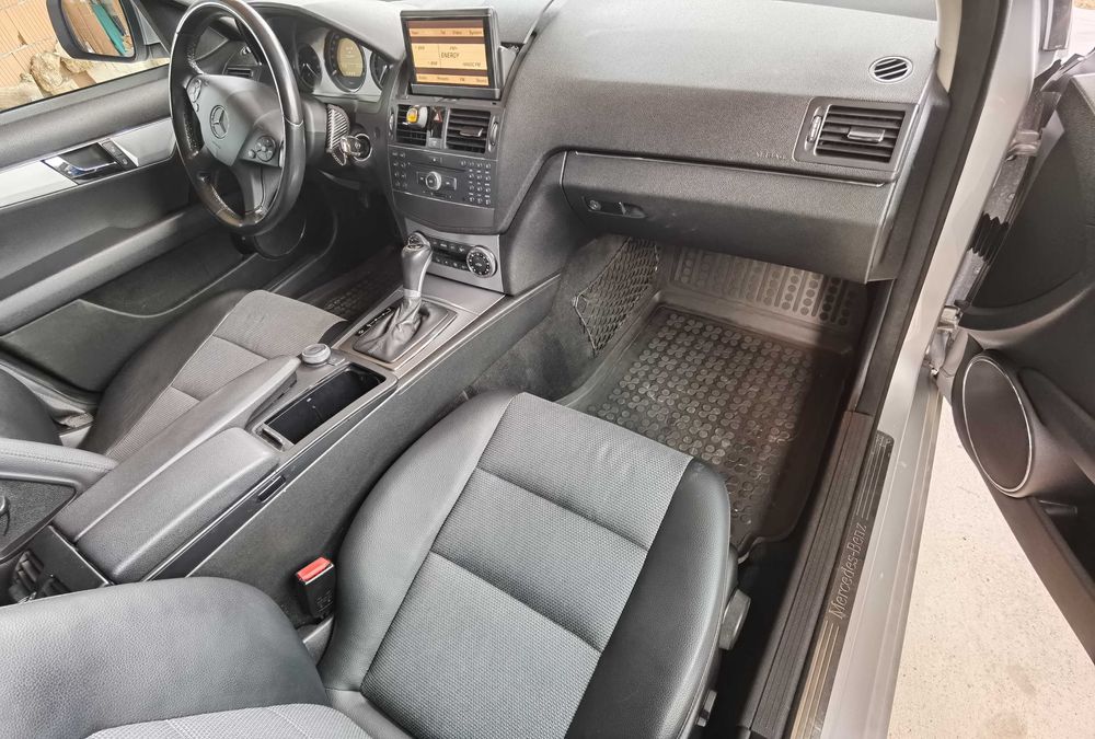 Mercedes C220 Avantgarde 170 к.с. ТОП СЪСТОЯНИЕ
