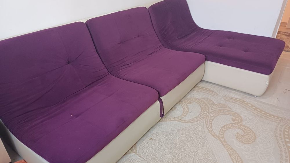 Продается диван в хорошем состоянии