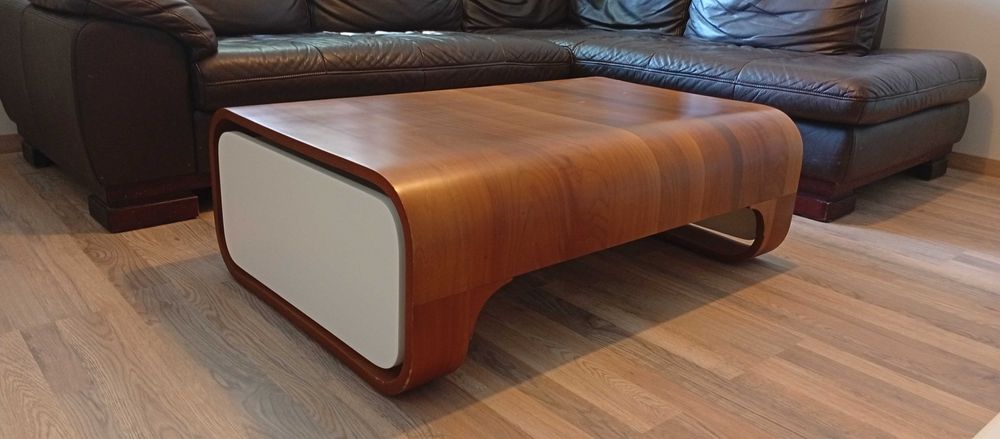 Секция, Витрина дърво и стъкло