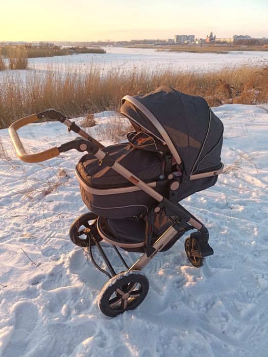 Продам коляску 2 в 1