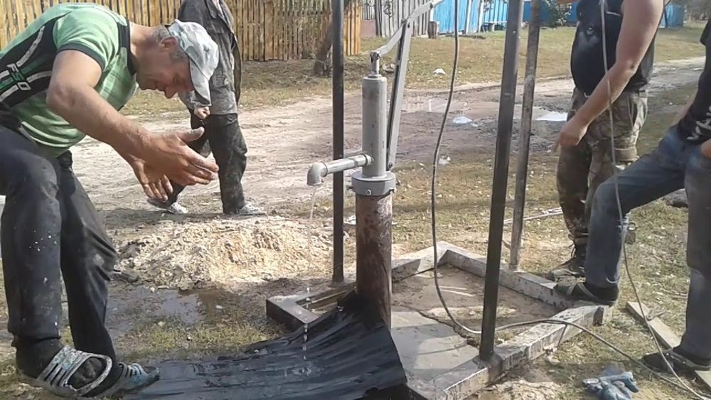 Забиванием колонки, құдық қағамыз