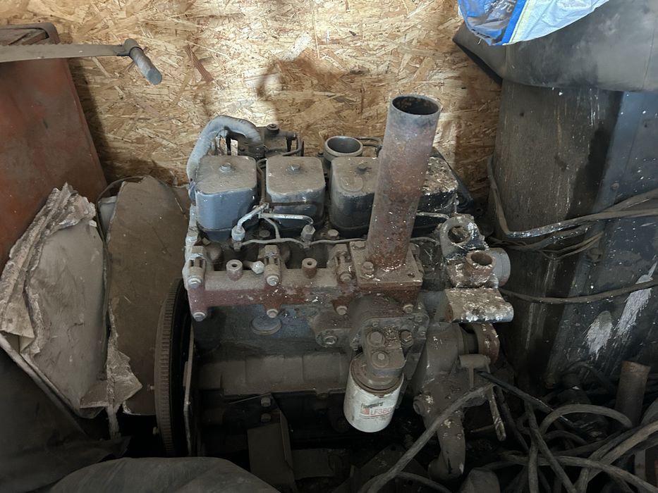 Продам б/у двигатель Cumminsk