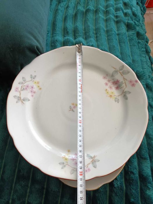 Порцеланови чинии,плата