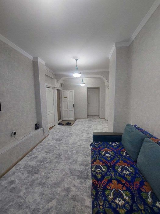 Беруний професорский банковский   3/3/4   хороший ремонтом