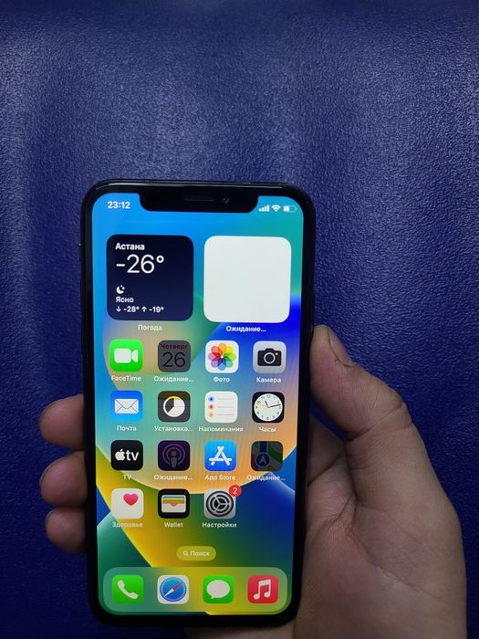 Продам IPhone x продам