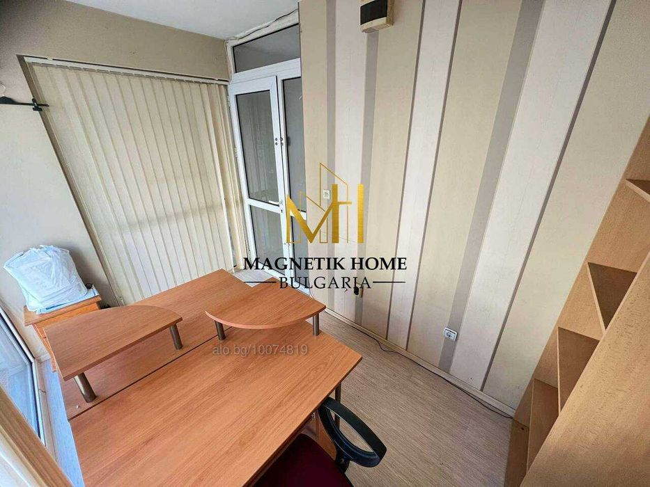 Дава се под наем Офис в Бургас, Център - 10 кв.м за 102 € - Снимка #2