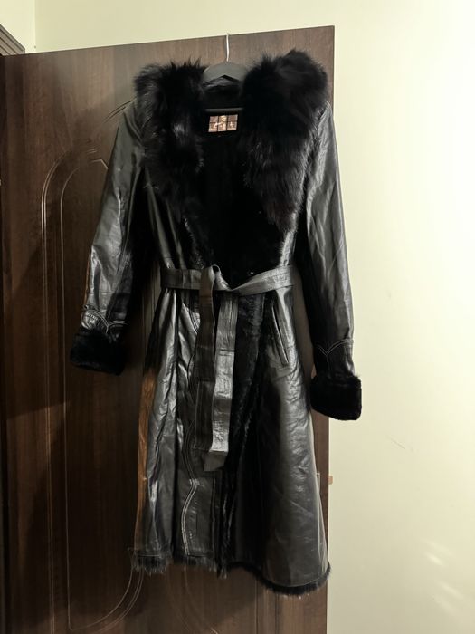 Продам кожанное пальто