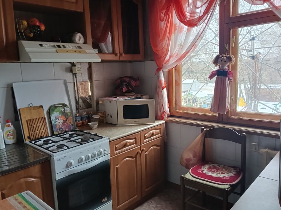 3 х ком квар 2/5 эт Алтын алма