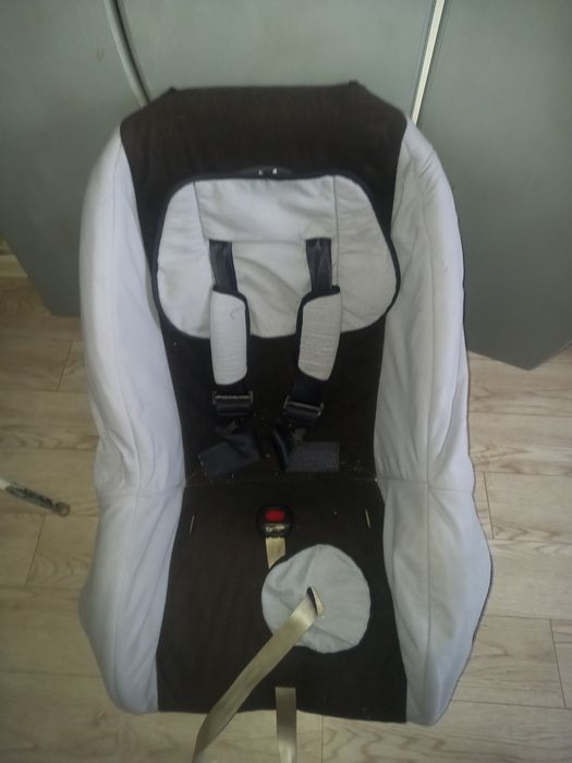 Продам автокресло детское