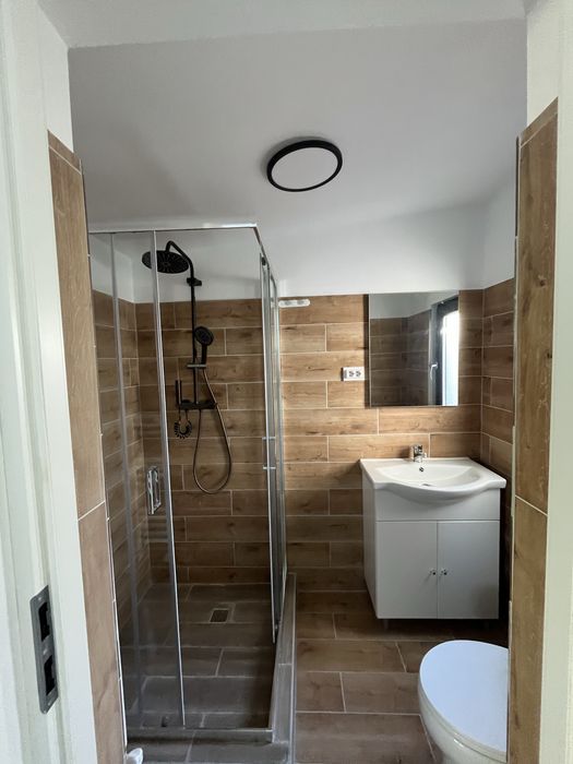 Vand casa nouă în Sânmihaiu Roman