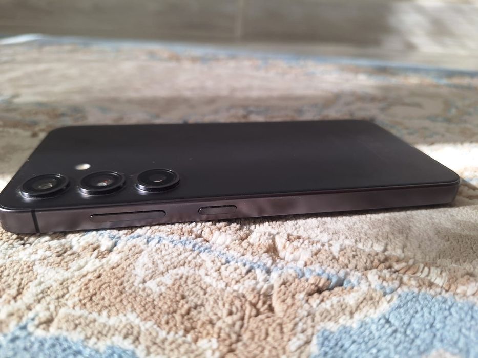 Samsung S24 8/128 gb