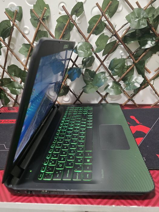 HP Pavilion gaming 15- i7, 12gb ram, 128gb ssd+1TB HDD, GTX 850m 4gb