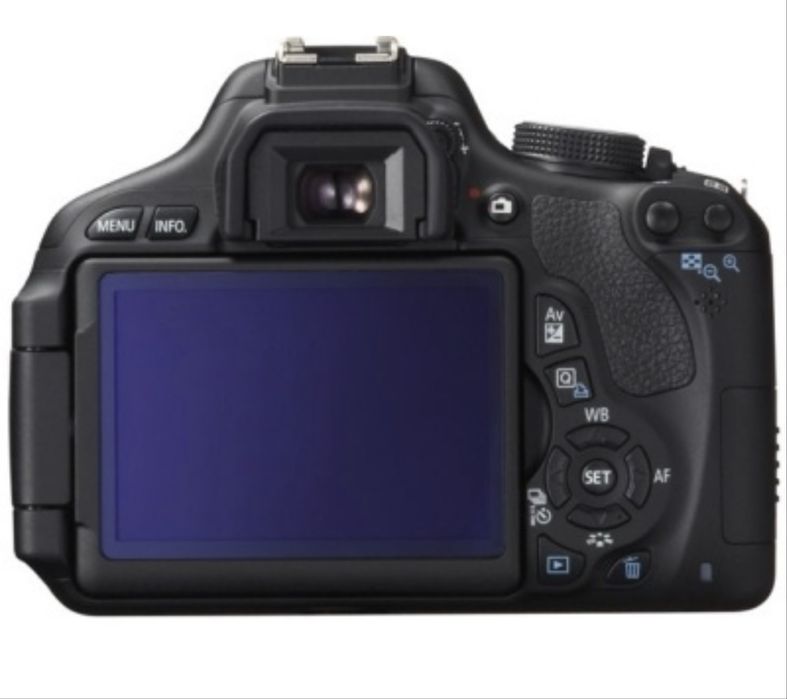 Фотокамера Canon EOS 600D Kit EF-S 18-55 II черный
