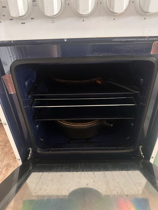 Продам плиту 4комфорочную