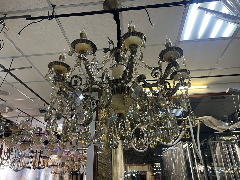 Люстра классическая