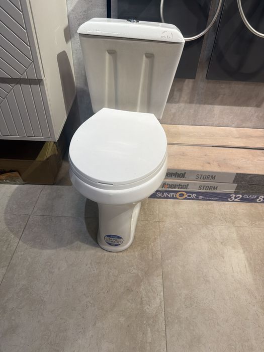 Унитаз новый сантери