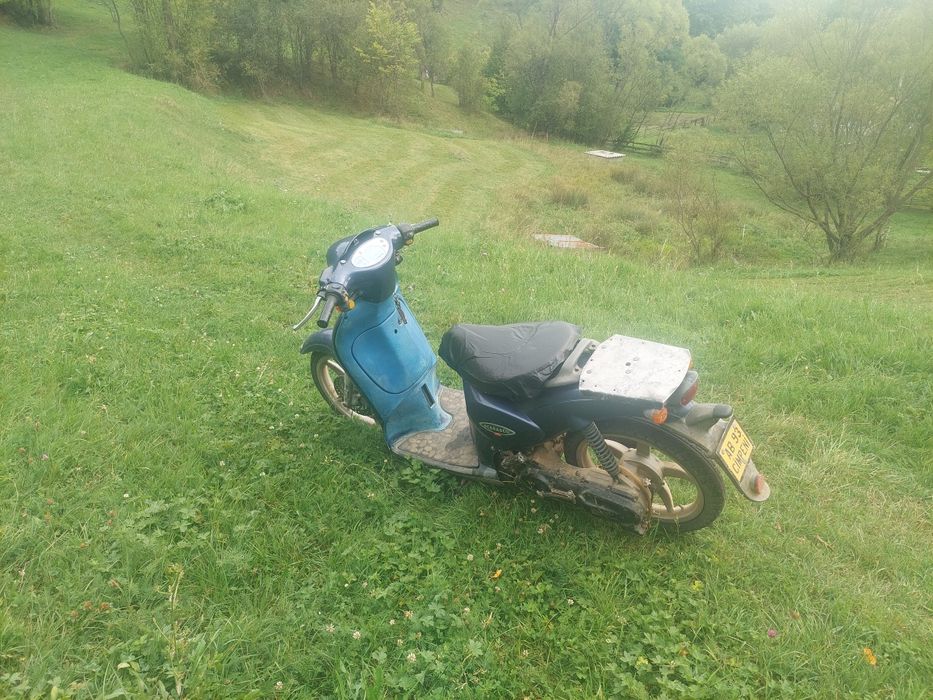 Vand scuter aprilia scarabeo 100cc 2t sau schimb cu cross 200cc /250cc