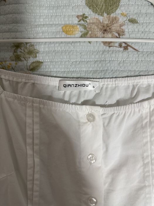 Продаю блузки новые.