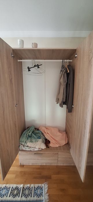 Dulap cameră in stare foarte bună