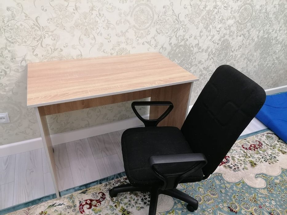 Продается стол, в отличном состоянии