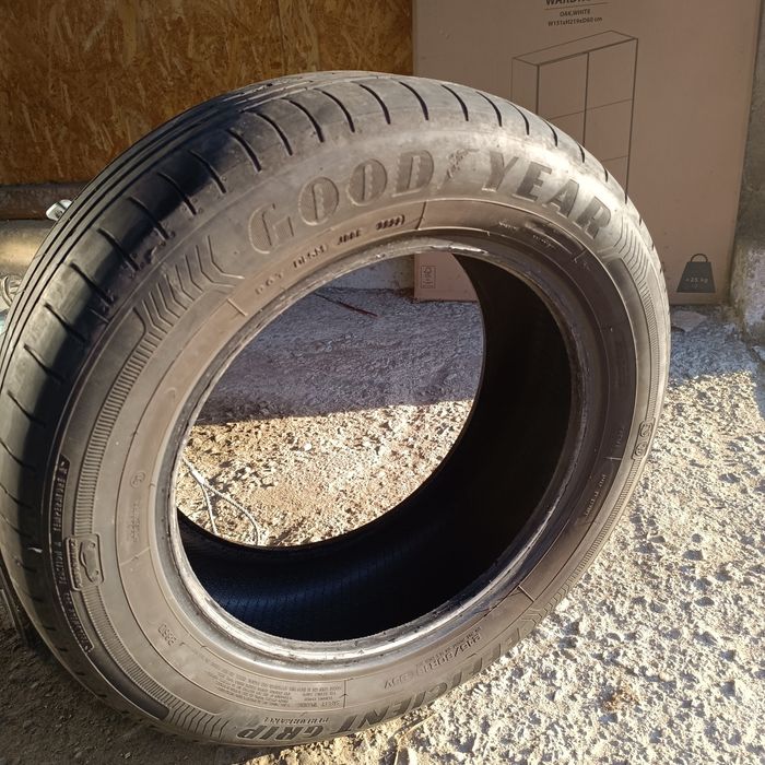 Anvelope de vară 215/60/16