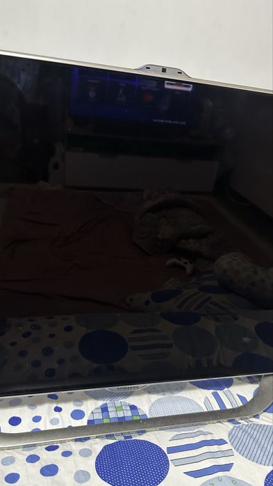 Телевизор Samsung UE40ES8007U