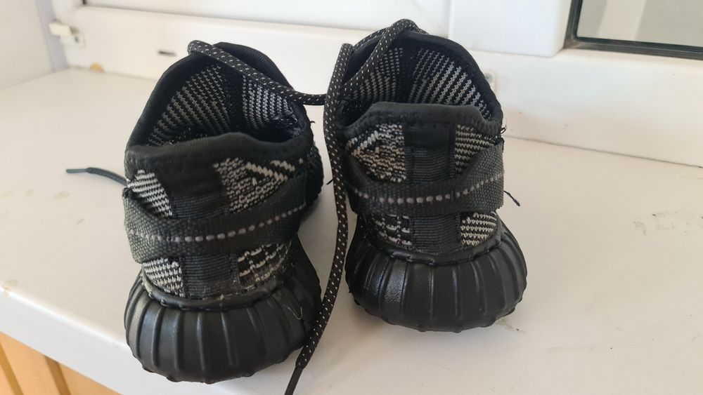 Сетчатые летние кроссовки на мальчика...