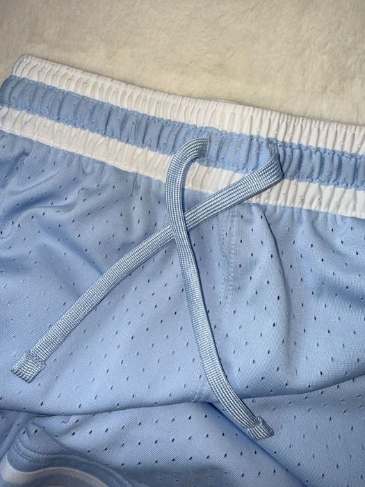 VAND Pantaloni NIKE Noi