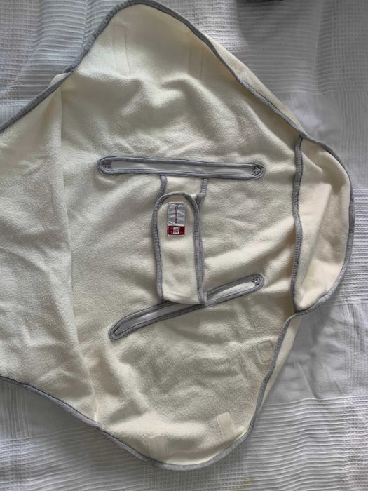 Red Castle многофункционална пелена за момиче или момче