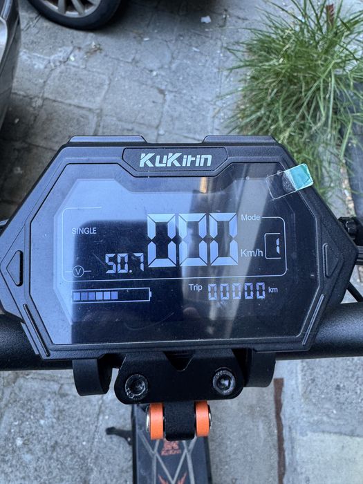 Продавам ел тротинетка G2 Master