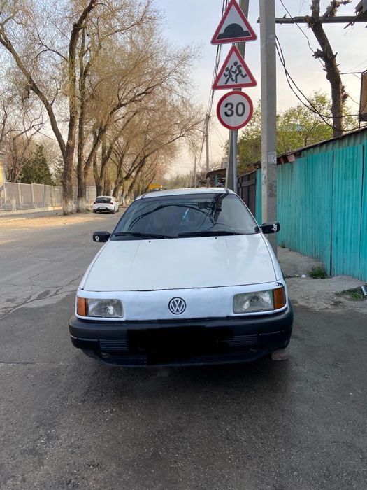 Volkswagen Passat B3 1988