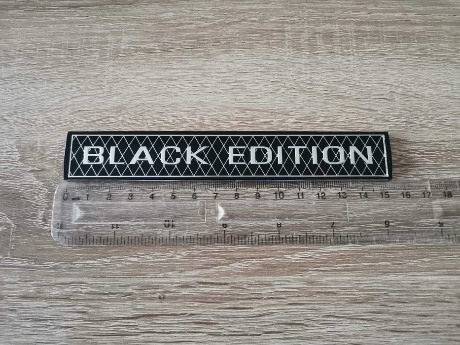 Емблема Toyota Black Edition