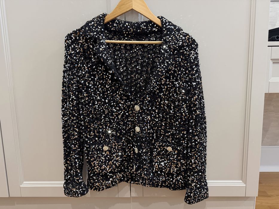 с пайетками под chanel