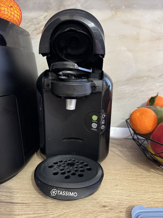 Vand aparat de cafea tassimo
