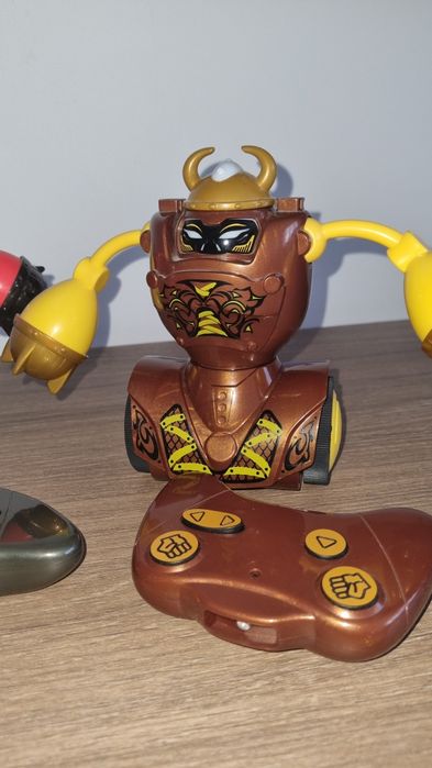Set Silverlit Robo Kombat RC - Roboti luptatori