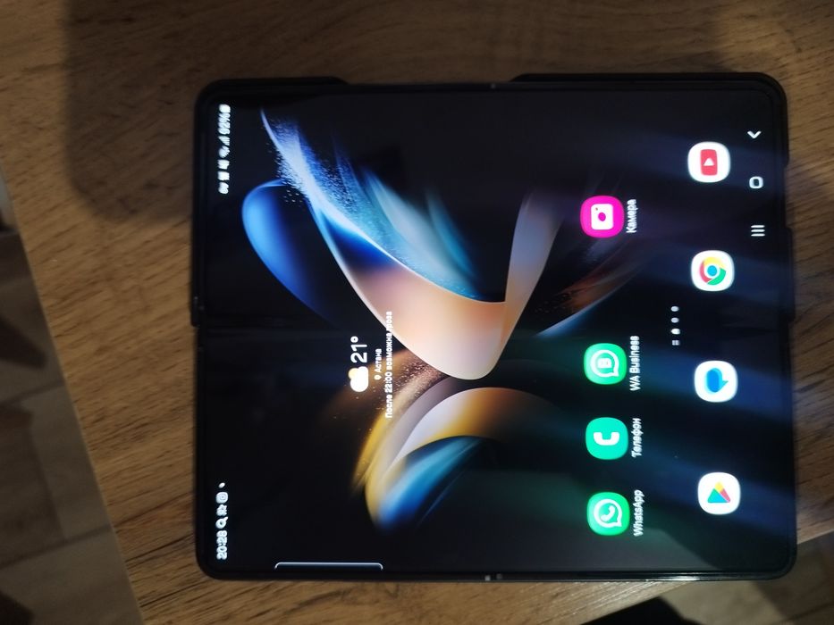 Продам Самсунг Фолд 4