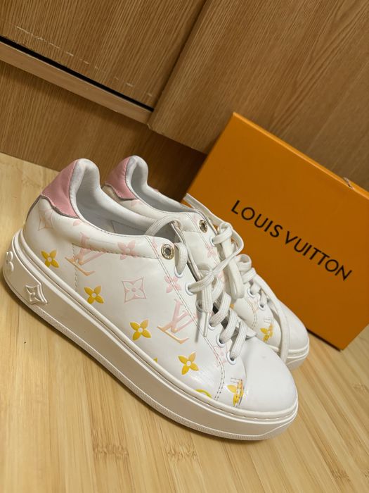 Adidasi Louis Vuitton