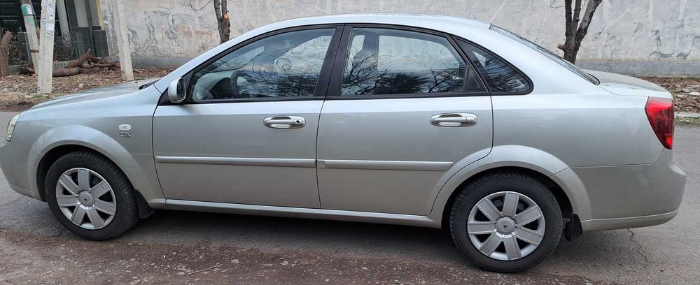 Продается Шевролет Ласетти 1.8