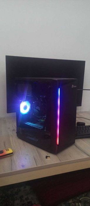 Core i5 6600K RX80 8GB 2048. 16GB Ozu. 1TB HDD. 128GB SSD. 32 Monitor